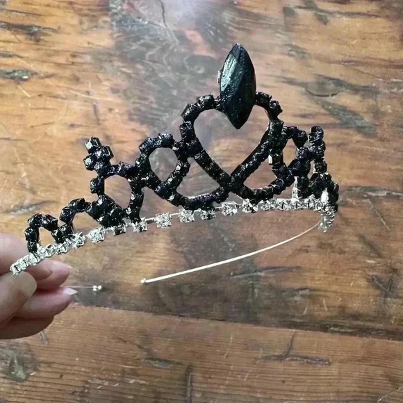 Artisan Other - Black Swan Princess Tiara with Rhinestones NWOT